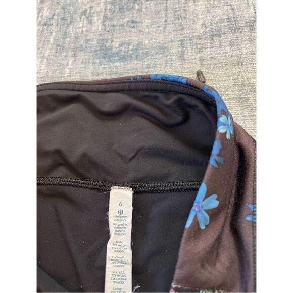 Lululemon Run: Inspire Crop II Black / Petal Pop Multi Size 6 - Picture 3 of 8